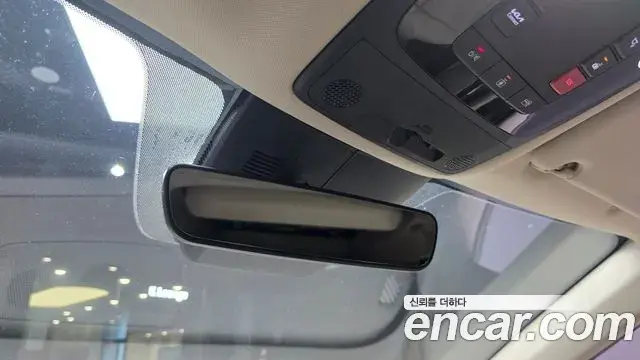 Kia Carnival 2022 — Photo 1/40