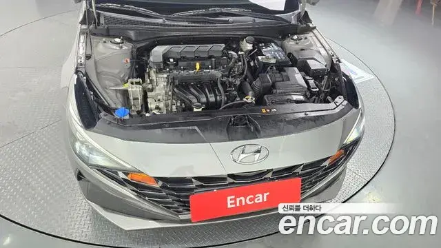 Hyundai The New Avante Hybrid 2020 — Photo 7/30