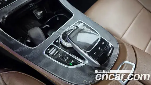 Mercedes-Benz E-Class 2019 — Фото 16/20