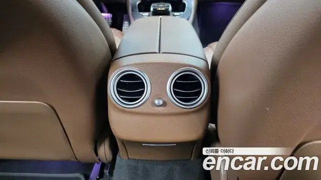 Mercedes-Benz E-Class 2019 — Şəkil 23/32