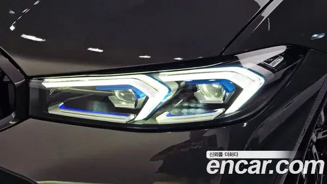 BMW 3 Series 2025 — ფოტო 6/33