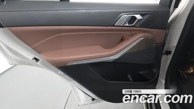BMW X5 2019 — Şəkil 12/34