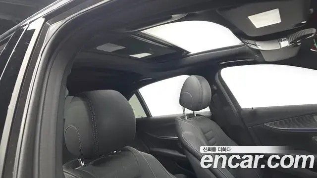 Mercedes-Benz E-Class 2023 — Фото 16/20