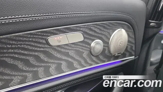 Mercedes-Benz E-Class 2023 — Фото 19/20