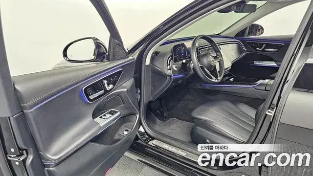 Mercedes-Benz E-Class 2024 — ფოტო 14/30