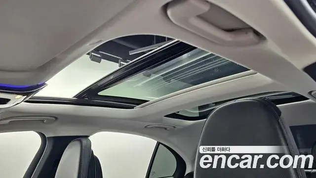 Mercedes-Benz E-Class 2024 — ფოტო 18/30