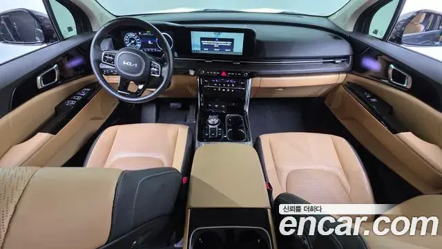 Kia Carnival 2023 — Photo 14/20