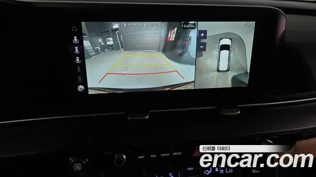 Kia Carnival 2023 — Photo 12/20