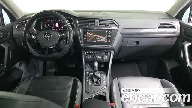 Volkswagen Tiguan Allspace 2020 — ფოტო 16/20