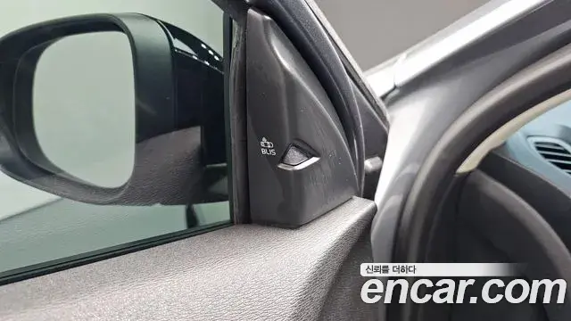 Volvo V40 Cross Country 2019 — Şəkil 11/33