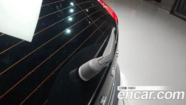Volvo V40 Cross Country 2019 — Şəkil 10/33