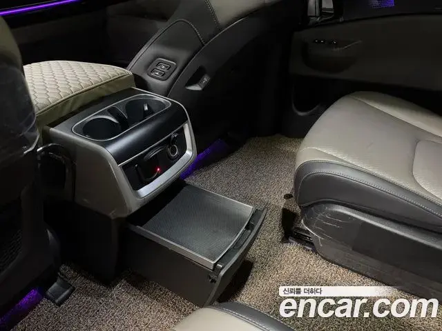 Kia Carnival 2025 — Şəkil 7/20