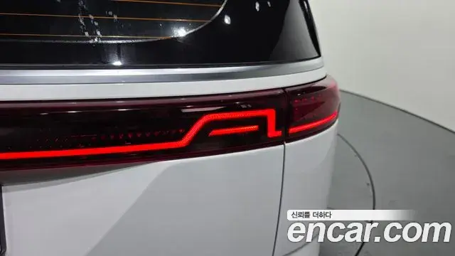 Kia Carnival 2021 — Photo 4/38