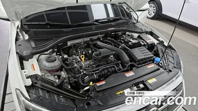 Volkswagen Jetta 2023 — Şəkil 26/27