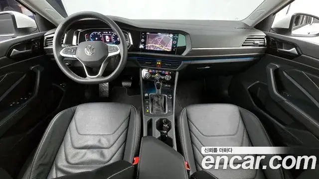 Volkswagen Jetta 2023 — Şəkil 2/27