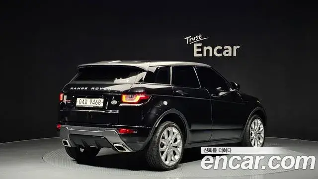 Land Rover Range Rover Evoque 2018 — Фото 2/20