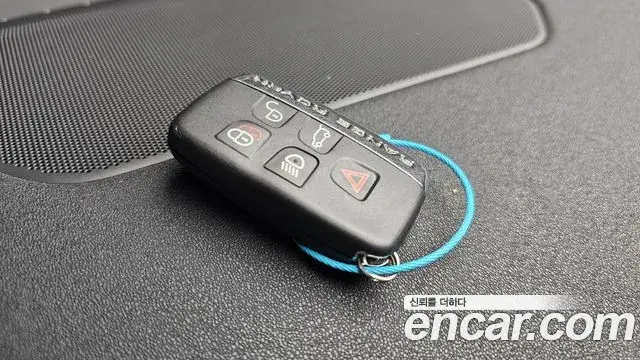 Land Rover Range Rover Evoque 2018 — Photo 10/38