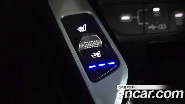 Kia Sorento 2024 — ფოტო 16/42