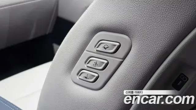 Kia Sorento 2024 — ფოტო 28/42