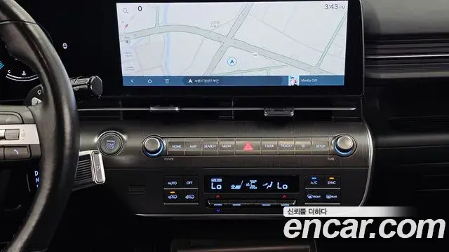 Hyundai Kona 2023 — Фото 14/20