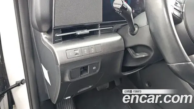 Hyundai Kona Hybrid 2023 — Şəkil 10/33