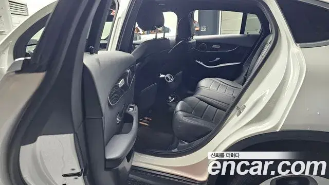 Mercedes-Benz GLC-Class 2019 — Фото 11/20