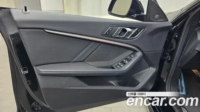 BMW 2 Series Gran Coupe 2023 — Photo 29/32
