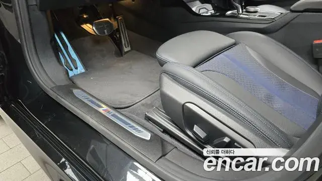 BMW 2 Series Gran Coupe 2023 — Photo 23/32