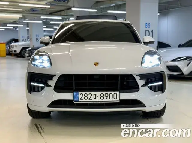 Porsche Macan 2020 — Şəkil 13/17