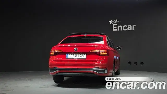 Volkswagen Jetta 2023 — Фото 4/20