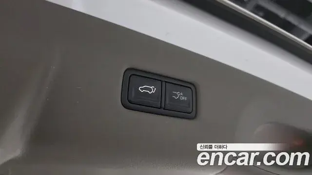 Kia Carnival 2024 — Şəkil 9/32