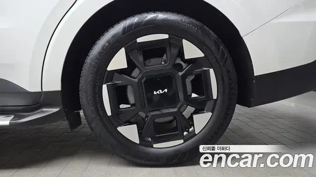 Kia Carnival 2024 — Şəkil 14/32