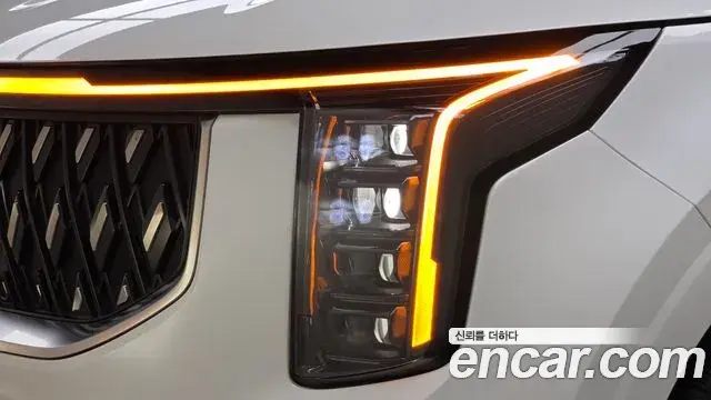 Kia Carnival 2024 — Şəkil 8/32