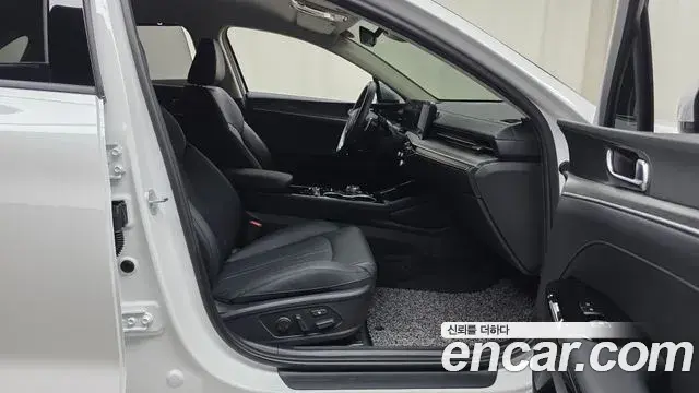 Kia K5 2025 — Photo 27/30