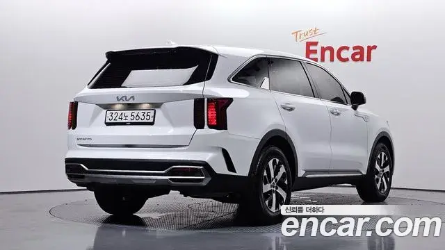 Kia Sorento 2022 — Фото 2/20
