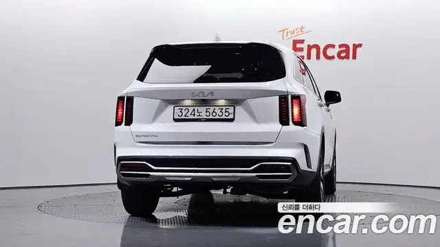Kia Sorento 2022 — Фото 4/20