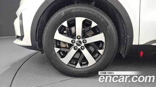 Kia Sorento 2022 — Фото 5/20