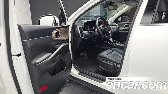 Kia Sorento 2022 — Фото 10/20