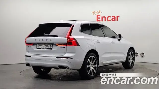 Volvo XC60 2019 — Photo 4/20