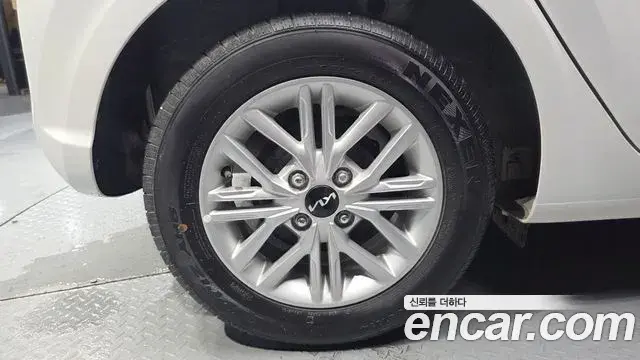 Kia Morning Urban 2021 — ფოტო 11/28