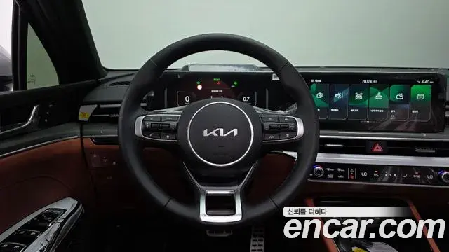 Kia K5 2026 — ფოტო 19/37