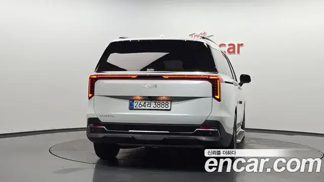 Kia Carnival 2025 — ფოტო 6/39