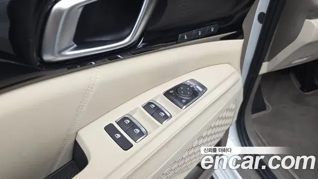 Kia Carnival 2025 — ფოტო 30/39