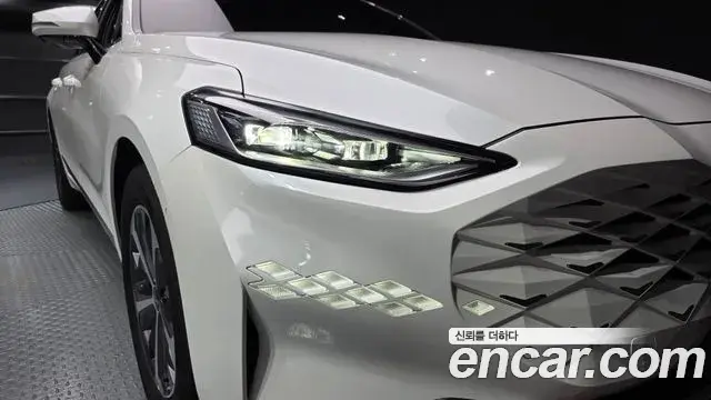 Kia K8 2023 — Photo 24/30