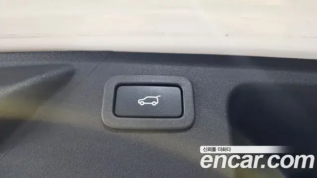 Land Rover Discovery Sport 2018 — Şəkil 7/20