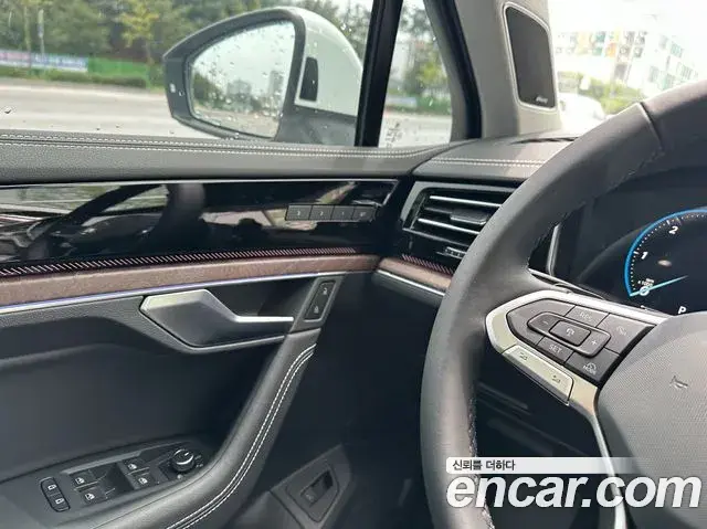 Volkswagen Touareg 2026 — Şəkil 13/20