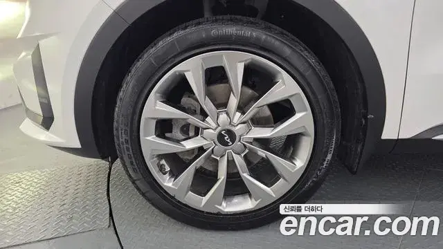 Kia Sorento 2022 — Фото 5/20