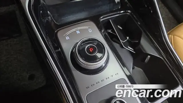 Kia Sorento 2022 — Фото 9/20