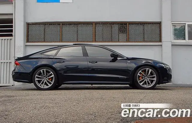 Audi A7 2022 — Şəkil 9/20