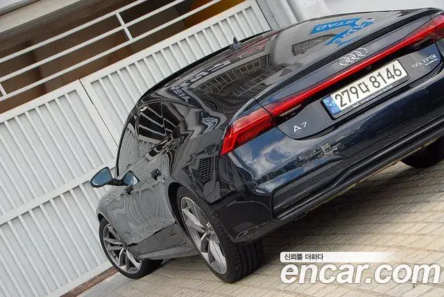 Audi A7 2022 — Şəkil 2/20
